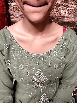 Snapshot of Indian-Aleena chatting on 09/29/25, 08:13 Indian-Aleena online show from 09/29/25, 08:13