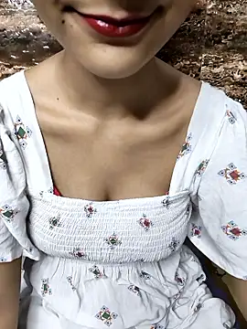 Snapshot of Indian-Aleena chatting on 10/03/25, 06:38 Indian-Aleena online show from 10/03/25, 06:38