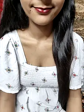 Snapshot of Indian-Aleena chatting on 10/09/25, 06:06 Indian-Aleena online show from 10/09/25, 06:06