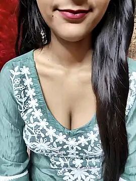 Snapshot of Indian-Aleena chatting on 10/11/25, 08:57 Indian-Aleena online show from 10/11/25, 08:57