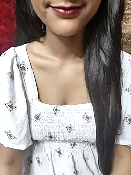 Snapshot of Indian-Aleena chatting on 10/12/25, 04:44 Indian-Aleena online show from 10/12/25, 04:44