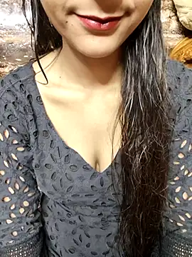 Snapshot of Indian-Aleena chatting on 10/14/25, 07:09 Indian-Aleena online show from 10/14/25, 07:09