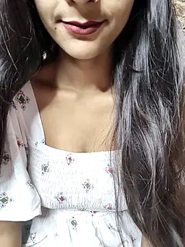 Snapshot of Indian-Aleena chatting on 11/30/25, 08:29 Indian-Aleena online show from 11/30/25, 08:29