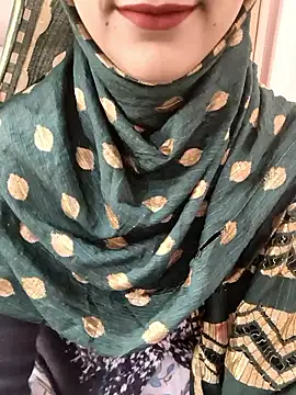 Snapshot of Indian-Aleena chatting on 02/08/26, 06:50 Indian-Aleena online show from 02/08/26, 06:50