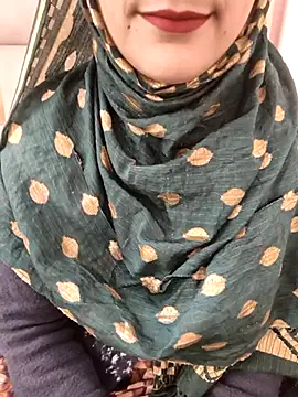 Snapshot of Indian-Aleena chatting on 02/09/26, 06:06 Indian-Aleena online show from 02/09/26, 06:06