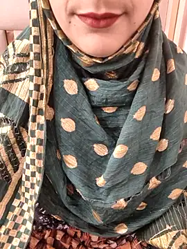 Snapshot of Indian-Aleena chatting on 02/10/26, 05:11 Indian-Aleena online show from 02/10/26, 05:11