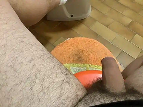 Snapshot of Cober03 chatting on 11/05/25, 12:10 Cober03 online show from 11/05/25, 12:10