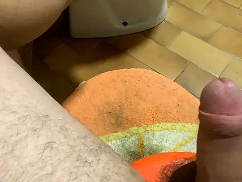 Snapshot of Cober03 chatting on 11/25/25, 04:29 Cober03 online show from 11/25/25, 04:29