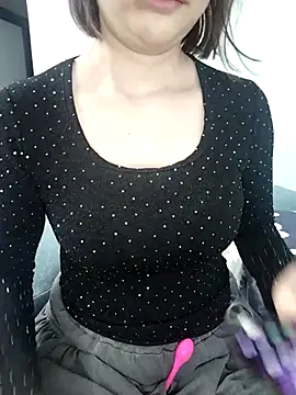 Linh linh01 online show from 11/01/25, 03:58