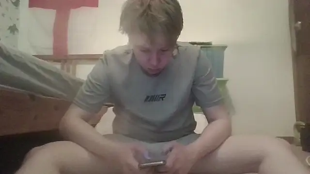 Snapshot of TomasCramp chatting on 04/18/26, 11:58 TomasCramp online show from 04/18/26, 11:58