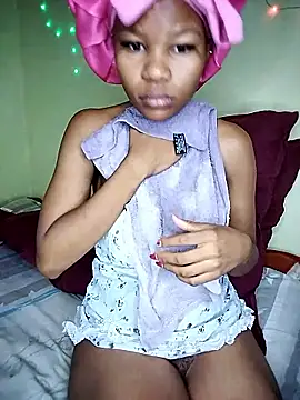 Snapshot of Seductive_Yellow_Titties chatting on 01/13/26, 05:13 Seductive Yellow Titties online show from 01/13/26, 05:13