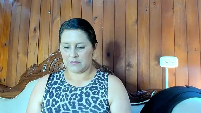 KikaDuque online show from 10/20/25, 07:47