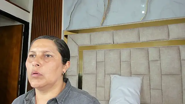 KikaDuque online show from 06/09/26, 08:31