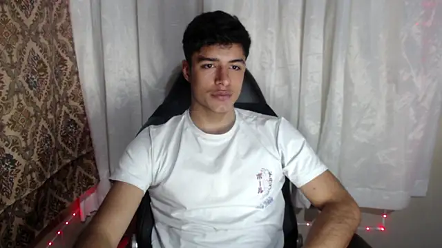 Snapshot of jacobbiker chatting on 11/08/25, 06:02 jacobbiker online show from 11/08/25, 06:02