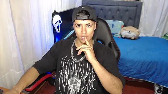 Snapshot of jacobbiker chatting on 02/16/26, 02:18 jacobbiker online show from 02/16/26, 02:18