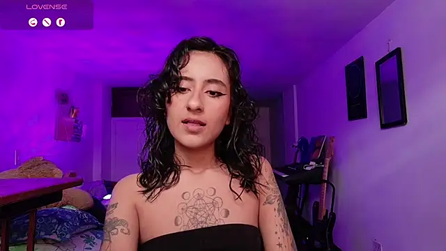 atenea dragon   online show from 11/30/25, 08:46