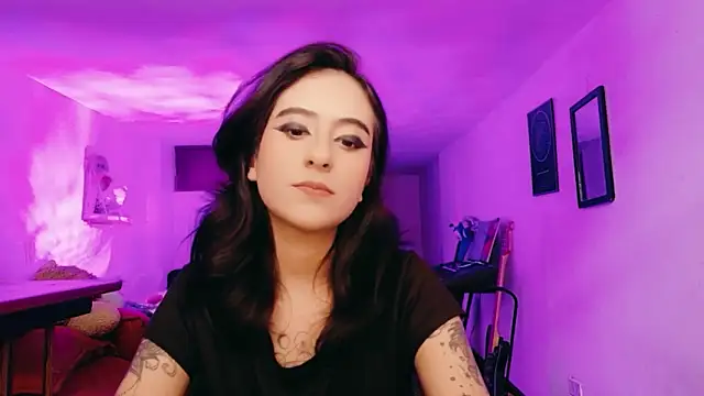 Snapshot of atenea_dragon__ chatting on 01/06/26, 10:23 atenea dragon online show from 01/06/26, 10:23