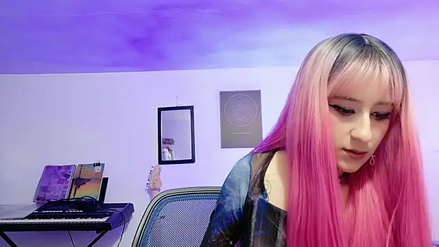 Snapshot of atenea_dragon__ chatting on 02/01/26, 08:29 atenea dragon online show from 02/01/26, 08:29