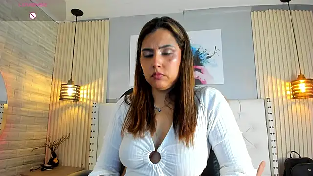 scarletbaker  online show from 04/29/26, 10:27
