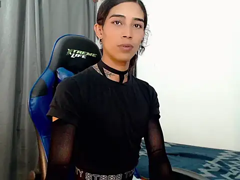 Snapshot of Sweet-Cris chatting on 02/11/26, 05:40 Sweet-Cris online show from 02/11/26, 05:40