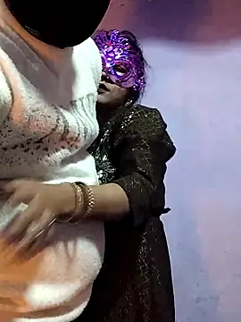 Snapshot of hunk28_6 chatting on 12/16/25, 04:12 hunk28 6 online show from 12/16/25, 04:12