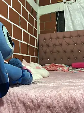 Rachellcooperrr online show from 05/05/26, 12:51