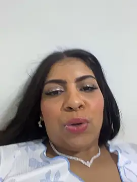 Rachellcooperrr online show from 06/16/26, 07:55