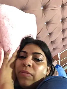 Rachellcooperrr online show from 06/17/26, 08:17
