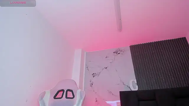 chloesagee online show from 06/19/26, 12:26