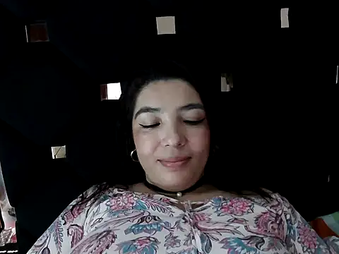 Snapshot of vegacristal88 chatting on 09/16/25, 02:40 vegacristal88 online show from 09/16/25, 02:40