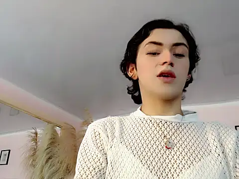 Snapshot of nathalialoes1 chatting on 10/08/25, 07:22 nathalialoes1 online show from 10/08/25, 07:22