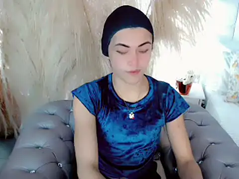 Snapshot of nathalialoes1 chatting on 10/10/25, 07:02 nathalialoes1 online show from 10/10/25, 07:02