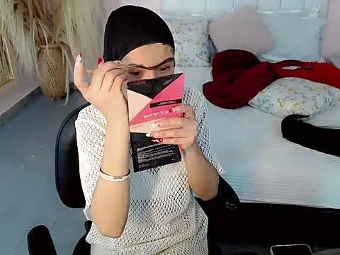 Snapshot of nathalialoes1 chatting on 10/22/25, 07:13 nathalialoes1 online show from 10/22/25, 07:13