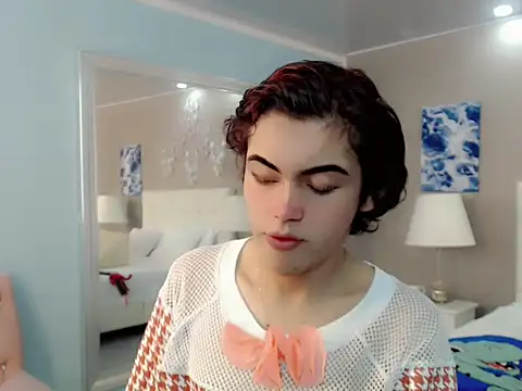 Snapshot of nathalialoes1 chatting on 11/01/25, 12:07 nathalialoes1 online show from 11/01/25, 12:07