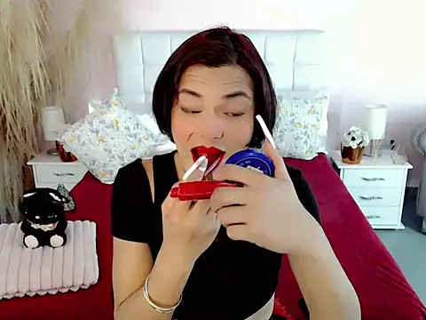 Snapshot of nathalialoes1 chatting on 11/07/25, 07:25 nathalialoes1 online show from 11/07/25, 07:25