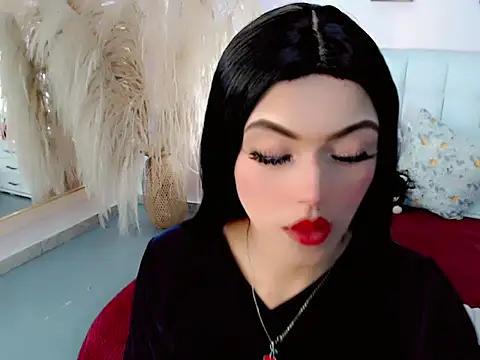 Snapshot of nathalialoes1 chatting on 11/12/25, 12:11 nathalialoes1 online show from 11/12/25, 12:11