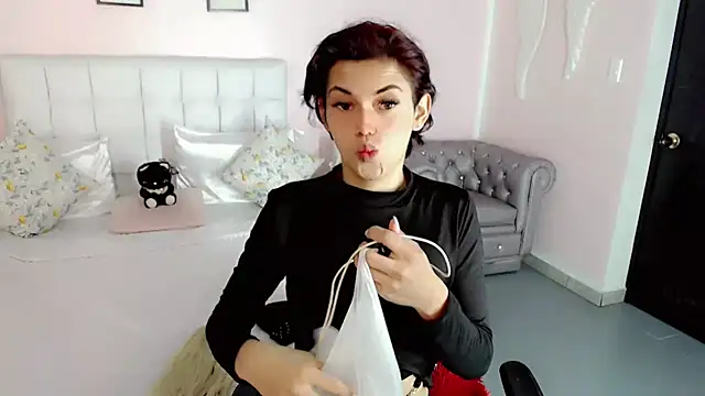 Snapshot of nathalialoes1 chatting on 11/29/25, 06:55 nathalialoes1 online show from 11/29/25, 06:55