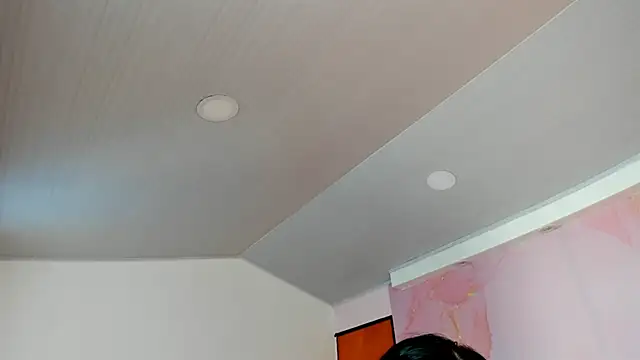 milk candy18 online show from 09/25/25, 12:20