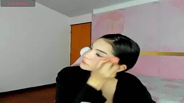 milk candy18 online show from 10/14/25, 12:28