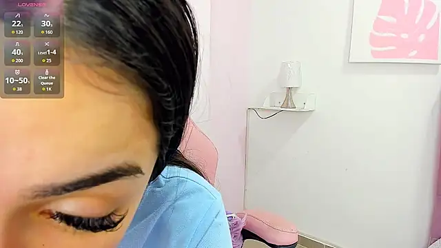 milk candy18 online show from 12/01/25, 11:04