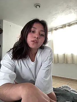 Snapshot of sisylucky chatting on 02/17/26, 11:33 sisylucky online show from 02/17/26, 11:33