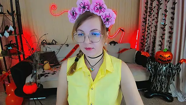 YourUniverser online show from 10/30/25, 09:11