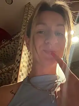 EvvaMur online show from 10/03/25, 01:02