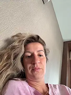 EvvaMur online show from 11/30/25, 01:53