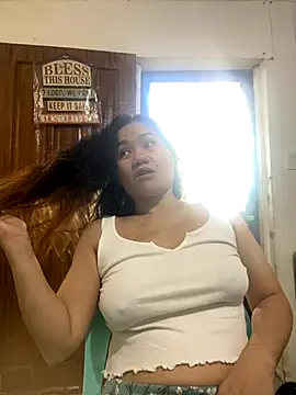 wildpussycat69 online show from 10/28/25, 06:17