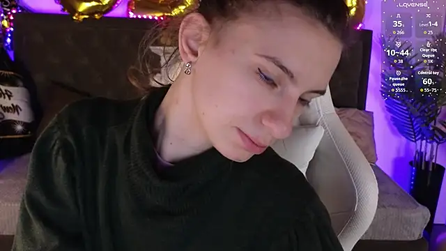 kaleriyaa  online show from 12/19/25, 01:23