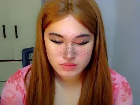 Snapshot of Annierose_ts chatting on 12/20/25, 12:40 Annierose ts online show from 12/20/25, 12:40