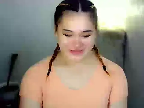 Snapshot of Annierose_ts chatting on 03/20/26, 05:51 Annierose ts online show from 03/20/26, 05:51