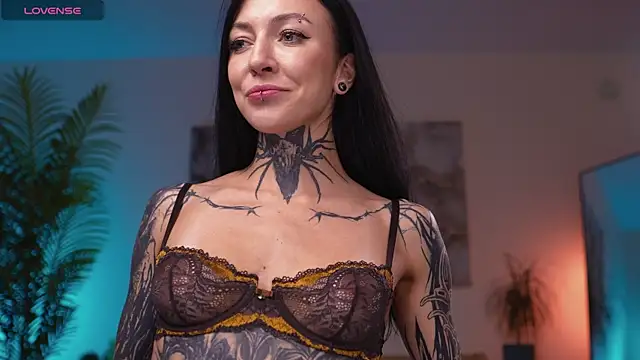 Alise Eve  online show from 09/30/25, 06:24