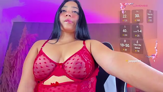 luccia smith online show from 05/02/26, 02:27